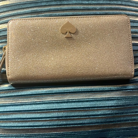 Kate Spade, silver sparkle, patent leather wallet - Picture 1 of 7